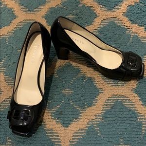 Black patent open toe shoes